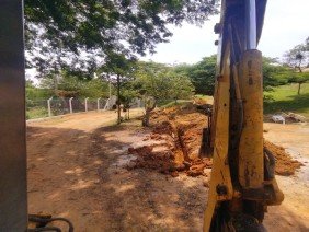 C.F.F DEMOLIDORA TERRAPLANAGEM Locação e Aluguel de Retroescavadeira Miniescavadeira Bobcat em Campinas Aterro Desaterro. - Photo 4