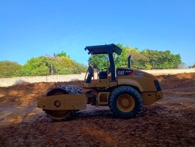 Terraplan Terraplanagem Campinas:Retroescavadeira,escavadeira,mini escavadeira,rolo compactador e retro rompedor. - Photo 1