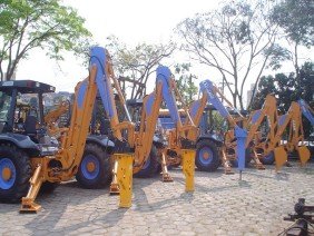 Romptec - Locação de Máquinas, Demolição e Terraplenagem - Photo 7